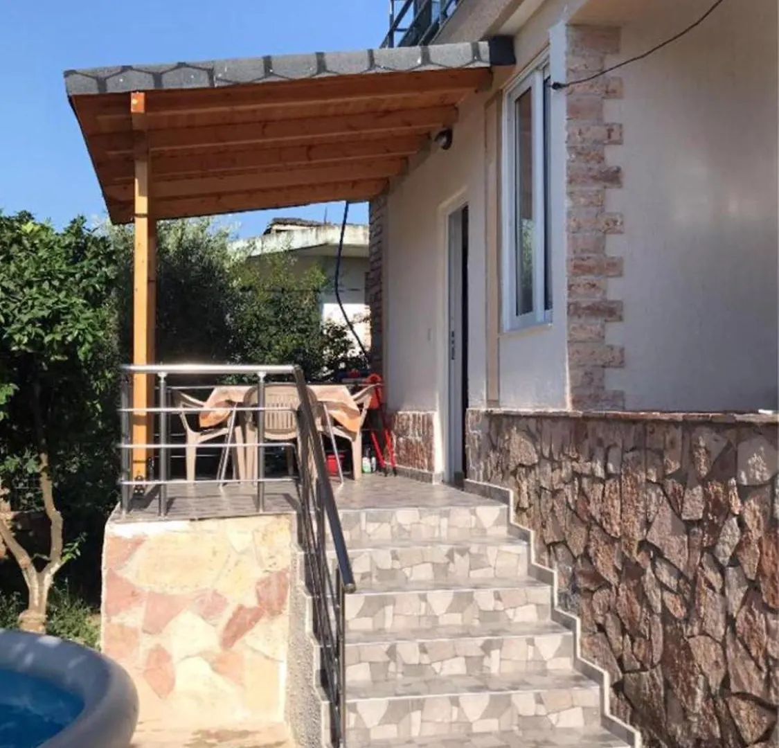 סרנדה Villa Korado