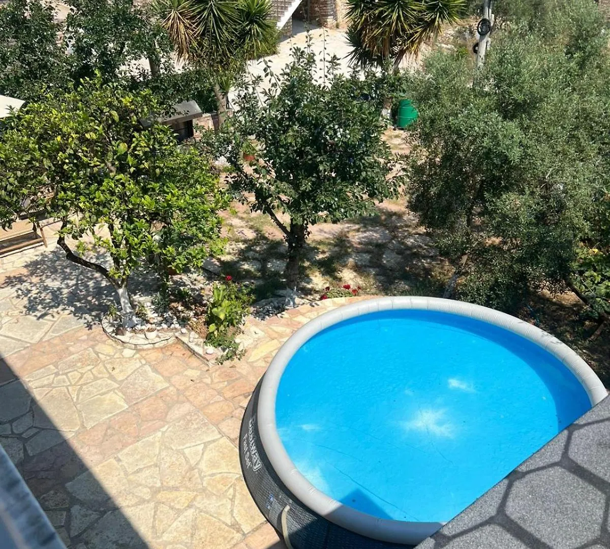 סרנדה Villa Korado דירה